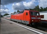 Erst im Mai erhielt 120 155 eine Neulackierung.Am 25.Juni 2011 durfte 120 155 den Uex Binz-Kln bespannen,hier stand die Lok noch in Binz.