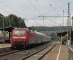 120 145-8 schiebt am 28. September 2012 den ICE 1104 durch Kronach.