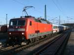 Mit angelegten,vorderen Stromabnehmer erreichte 120 146,am 28.Oktober 2012,Bergen/Rgen.Die Lok bespannte den IC 2356 Binz-Frankfurt/Main Hbf.