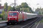 120 137-5 mit IC 2332 und 60 Minuten Verspätung wegen einem technischem defekt am Zug was wohl der mitgeführten 101 091-7 zuzuschreiben ist denke ich bei der Einfahrt in Recklinghausen 25.7.2014