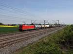 Die 145 001 mit einem Güterzug am 27.04.2018 unterwegs bei Unterweilbach.