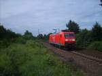 Die 145 024-6 fhrt am 2.6.07 als LZ durch Limmer. Freundlichen Gru an den Tf und vielen Dank fr die Lichthupe. 