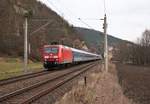 145 048 fuhr am 22.12.19 mit einem Eishockey-Sonderzug DPE 1873 von Nürnberg nach Berlin. Hier ist der Zug in Remschütz bei Saalfeld/Saale zu sehen. Gruß zurück an den Tf! 