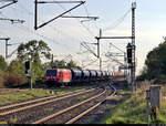 Kalizug mit 145 060-0 durchfährt den Bahnhof Calbe(Saale) Ost auf Gleis 3 Richtung Schönebeck(Elbe).
Aufgenommen am Ende des Bahnsteigs 1.

🧰 DB Cargo
🚩 Bahnstrecke Magdeburg–Leipzig (KBS 340)
🕓 22.10.2020 | 16:08 Uhr