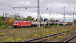 Kurzer Kesselzug mit 145 042-8 durchfährt den Bahnhof Angersdorf auf Gleis 10 Richtung Halle Rosengarten.
Aufgenommen von Bahnsteig 2/3.

🧰 DB Cargo, vermietet an die Mitteldeutsche Eisenbahn GmbH (MEG)
🚝 EZ 52174 Buna Werke–Halle ZBA Süd
🚩 Bahnstrecke Merseburg–Halle-Nietleben (KBS 588)
🕓 30.10.2020 | 15:31 Uhr