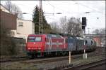 145-CL 012 schleppt eine 421er von SBB Cargo und 185 573 (9480 0 185 573-3) und den DGS 59743 aus Itzehoe nach Frechen.