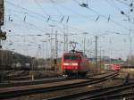 BR 145 017-0 von DB Cargo rangiert in Aachen-West.