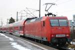 145 044 verlsst mit der S1 nach Meien den Bahnhof Heidenau; 12.12.2010