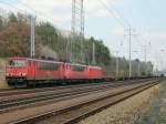 Diedersdorf am 21. März 2014 auf dem Ausweichgleis fährt ein 155 181-1  mit einem Güterzug und 155 084-7 sowie 145 047-7 (kalt).