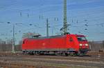 DB Lok 145 026-1 durchfährt den Badischen Bahnhof.