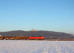 145 062-6 DB Cargo bei Lichtenfels unterhalb von Kloster Banz am 27.01.2017.