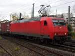 Crossrail 145 CL 014 mit einem Gterzug in Beuel am 4.11.10