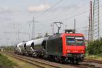 Niag Mietlok 145 084 war am 27.8.12 ausnahmsweise mit dem  Sodaexpress  nach Dsseldorf-Reisholz unterwegs.Aufgenommen in Ratingen-Lintorf.
Normal wird diese Leistung nur mit Dieselloks der Niag gefahren.