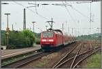 146 004 schiebt am morgen des 18.05.07 den RE2  Rhein-Haard-EXPRESS  von Mnster (Westf) nach Mnchengladbach aus dem Bahnhof Haltern am See raus.