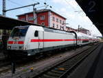 Ein IC2 (IC 2280 /RE 52280)in Singen.
Der Zug fährt die Strecke Singen -> Stuttgart Hbf 
