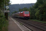 Ein Nachschuss von der 146 263 DB schiebt einen RE5 aus Wesel(D) nach Koblenz-Hbf(D)  und kamm aus Richtung Köln-Eifeltor,Hürth,Brühl,Sechtem,Bornheim,Roisdorf bei Bornheim,Bonn-Hbf,Bad-Godesberg,Rolandseck,Remagen,Sinzig,Bad Breisig,Brohl-Lützing und fuhr durch Namedy in Richtung Andernach,Weißenthurm,Urmitz,Koblenz-Lützel. 
Aufgenommen vom Bahnsteig 1 in Namedy.
Am Nachmittag vom 17.8.2018.