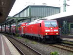 DB Regio 146 271 stand am 06.04.19 im Duisburger Hauptbahnhof mit ihrem RE6 nach Minden(Westf.) an Gleis 11.