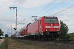 Mit einem RE (Offenburg - Basel SBB) fuhr am Nachmittag des 22.05.2018 die 146 217-5 nördlich von Müllheim (Baden) über die KBS 703 in Richtung Schweiz.