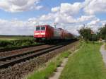 146 202 mit einem RE der Linie Heidelberg- Stuttgart am 22.07.07 kurz vor dem Bahnhof Wiesloch/ Walldorf