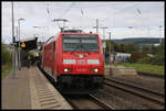 DB 146261 hält hier mit einem RE in Richtung Hanau um 13.58 Uhr in Wächtersbach.