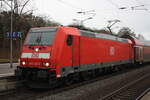 Eine BR 146 vor dem Regionalexpress der Linie 8 nach Bremerhafen-Lehe am 21.12.2024 