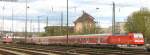 146 215-9 steht mit einer N-Wagen Garnitur im Gleisvorfeld des bahnhofs Singen (Htw) 19.4.08