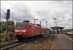 146 001 (9180 6 146 001-3 D-DB) verlsst mit einem RE2 (RE 10213)  Rhein-HAARD-Express  den Bahnhof Haltern am See.