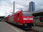 146 110 mit dem 31101 in Freiburg(Breisgau)Hbf, 19.7.09.