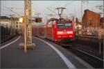 146 122-7 verlt Frankfurt Sd Richtung Wchtersbach. (Januar 2008)