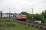 Und gleich die nchste 146.2: Die Stuttgarter 146 214-2 konnte ich am 8.5.2010 ebenfalls bei der Durchfahrt von Stuttgart-Feuerbach aufnehmen. Sie ist allerdings auf dem Weg nach Karlsruhe Hbf.