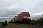 Am 08.11.2013 bespannte die Freiburger 146 230-8 den RE 5341 (Offenburg - Basel SBB) als sie bei Hgelheim nrdlich von Mllheim (Baden) in den gleichnamigen Bahnhof einfhrt.