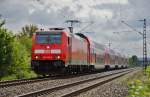 146 245-6 ist am 08.09.15 mit einen RB in Richtung Frankfurt/M. Hbf. bei Thüngersheim unterwegs.