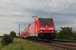 Am 12.05.2015 fuhr 146 231-6 mit einem RE (Offenburg - Müllheim (Baden)) bei Hügelheim ihrem Ziel entgegen.