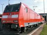 E-Lok 146 107-8 vor Doppelstockwagen im Bahnwerk Erfurt, Ausstellung zum 80 jhrigen Jubilum