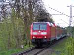 146 018-7 fhrt mit dem RE10442(RE4) im Bahnhof Hckelhoven-Baal ein.