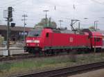 146 245-6 zieht am 15. April 2011 einen RE nach Sonneberg aus Bamberg heraus.