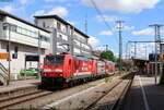 146 234-0  Lokdown  und 146 230-8  750 Jahre Radolfzell  (kalt) mit dem Lr 70691 (Offenburg-Freiburg(Brsg)Hbf) in Freiburg Hbf 14.5.21