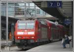 146 111-0 startet  um 15.37 Uhr ab Basel SBB mit einem Dosto nach Offenburg.