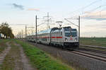 Mit einer IC2-Leergarnitur rollte 147 566 am 28.10.20 durch Braschwitz Richtung Halle(S).