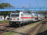 147 580,am 03.September 2024,bei der Einfahrt in den Bahnhof Bergen/Rügen.Aufgenommen vom Bahnsteig.