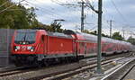 DB Regio AG - Region Nordost, Fahrzeugnutzer: Regionalbereich Berlin/Brandenburg, Potsdam mit ihrer  147 017  [NVR-Nummer: 91 80 6147 017-8 D-DB] und der RB 24 nach Eberswalde am 07.10.24 Höhe Bahnhof Berlin Karow.