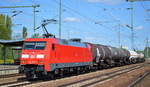 DB Cargo Deutschland AG mit  152 008-9  [NVR-Number: 91 80 6152 008-9 D-DB] und einem gemischten Kesselwagenzug am 21.08.18 Bf.