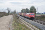 152 062 mit einem Containerzug bei Rohrbach Richtung Ingolstadt, 21.10.2017