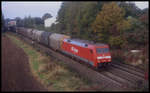 DB Cargo 152064-2 erreicht hier am 16.10.2004 auf der Fahrt in Richtung Osnabrück um 9.43 Uhr die dortige Stadtgrenze in Hellern.
