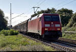 Schiebewandzug mit 152 091-5 (Siemens ES64F) unterwegs an der Blockstelle (Bk) Zscherben Richtung Teutschenthal.
Aufgenommen im Gegenlicht.

🧰 DB Cargo
🚩 Bahnstrecke Halle–Hann. Münden (KBS 590)
🕓 8.9.2020 | 9:23 Uhr