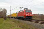 152 053 oblag am 28.03.21 die Aufgabe den DHL-Containerzug von Großbeeren nach Frankfurt(M) zu bespannen.