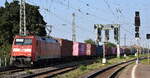 DB Cargo AG, Mainz mit ihrer  152 037-8  [NVR-Nummer: 91 80 6152 037-8 D-DB] und einem Containerzug am 05.09.24 Höhe Bahnhof Magdeburg-Neustadt.