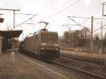 152 096 durchfhrt mit einem Gterzug auerplanmig die KBS 595 da die Strecke Erfurt-Weimar durch einen Hangrutsch blockiert war. 17.04.2008