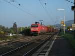 152 016 mit gemischten Gterzug am 13.10.10, Richtung Wrzburg, durch Thngersheim.
