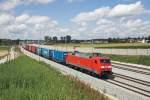 152 167 mit einem Containerzug nach Mnchen bei Haspelmoor (Aufnahmedatum: 11.07.2011)